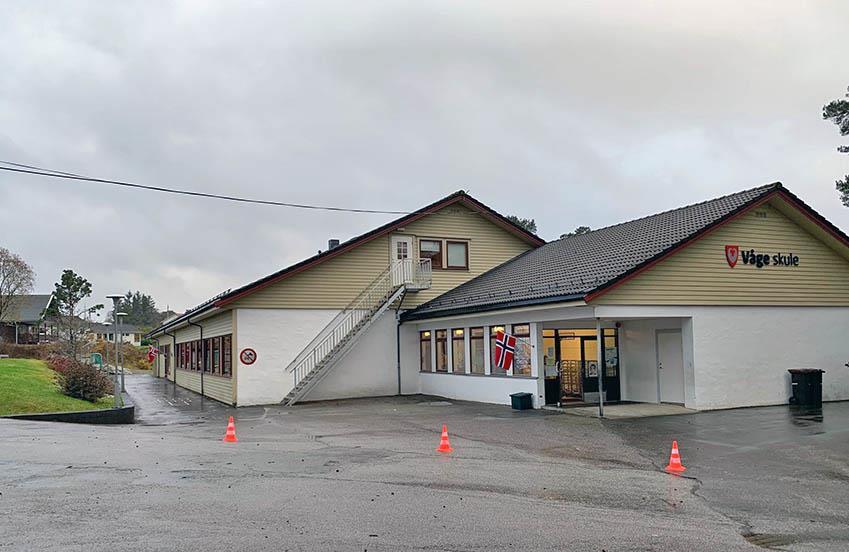 skulebygg - Klikk for stort bilete