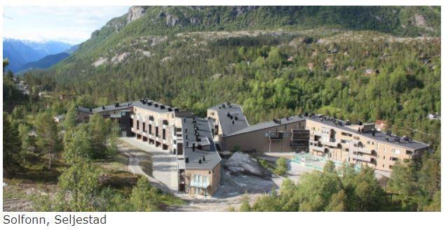 hotell i vakker fjellnatur - Klikk for stort bilete